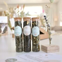 Het Theeplankje Giftset Theeproeverij Toegewijd (Lottea, Thee Cadeaubox, Thee Cadeau, Cadeau Theeliefhebber, Relatiegeschenk, Personeelsgeschenk)