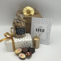 Cho-lala Cadeaubox Jij Bent Goud Waard | Chocolade Cadeau | 415 Gram Chocolade En Bonbons | 4-delig